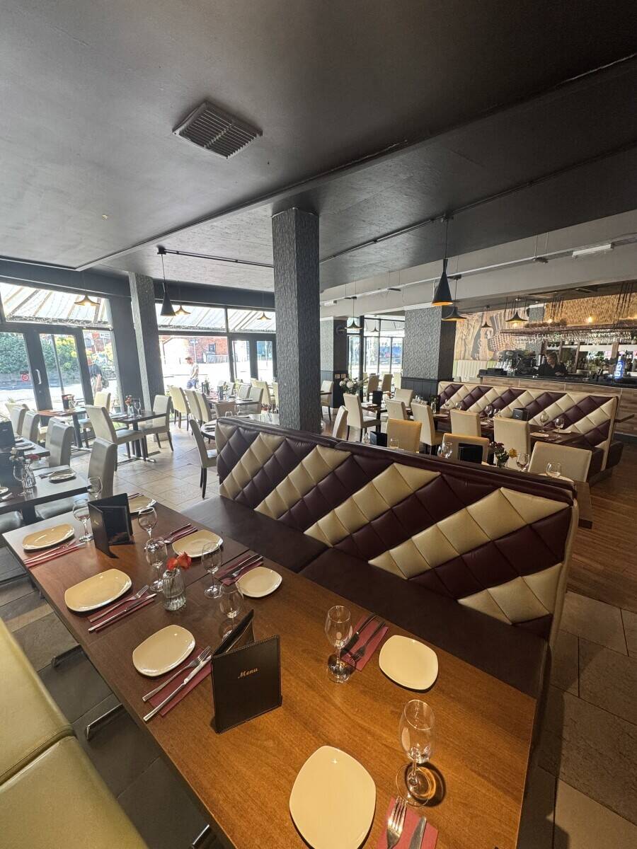 Successful Iranian Pasargad restaurant to sell
