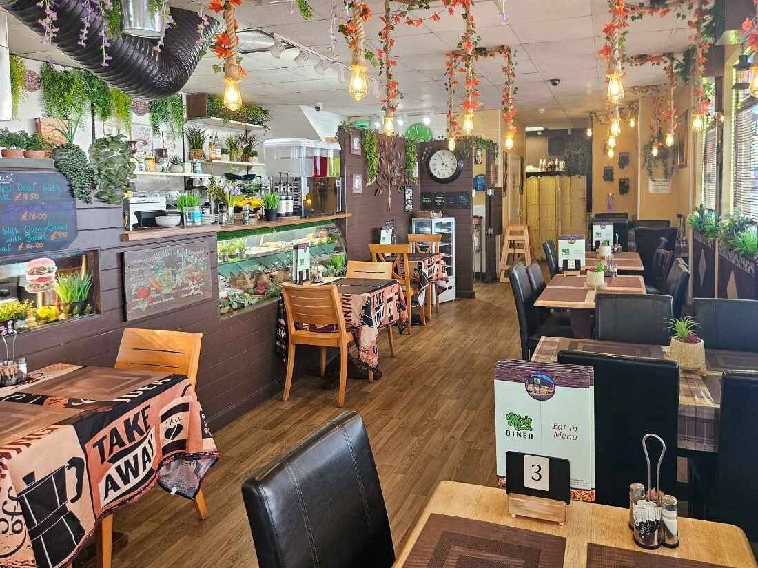 A Prime Positioned, High-Street café / take-away Business for sale Photo 3