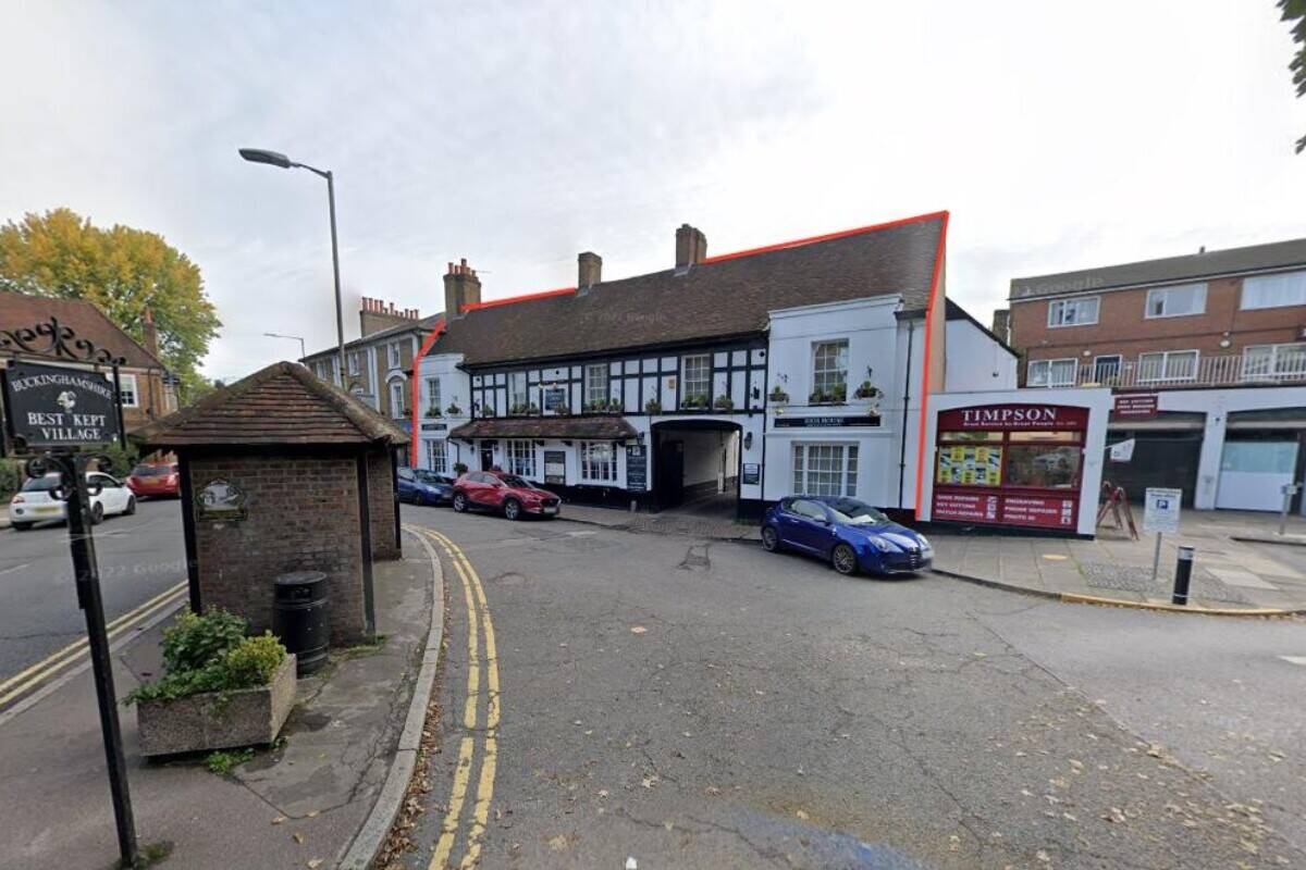 Freehold Restaurant & Aparthotel for Sale in Buckinghamshire Photo 3