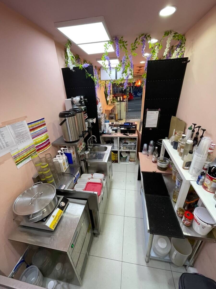 Fast growing Bubble tea shop for sale