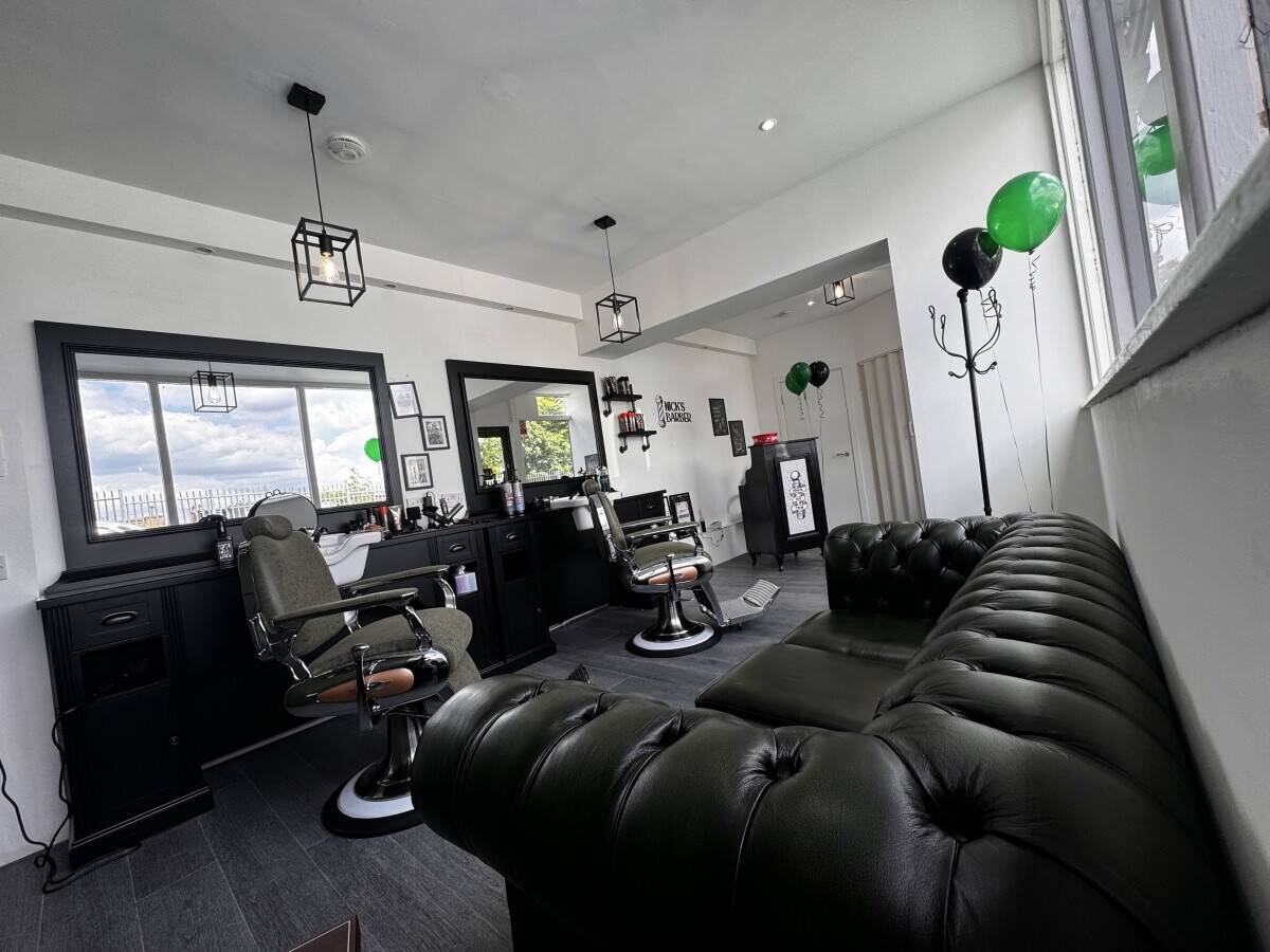 Barber Shop for sale Photo 2