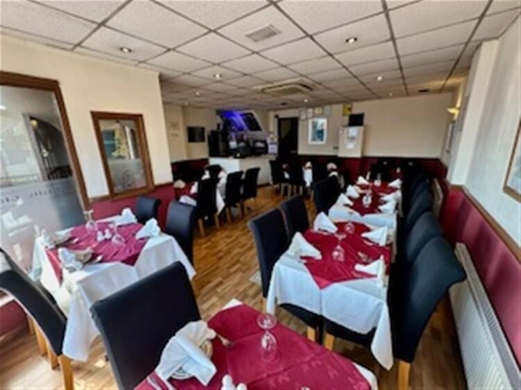 LEASEHOLD LIC. INDIAN RESTAURANTROOMS ABOVE - POSSIBLE ACCOMMODATION