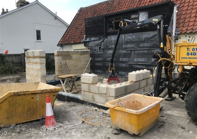 PIONEERING MANUFACTURER AND RETAILER OF NATURAL BUILDING MATERIALS AND BETTABLOK