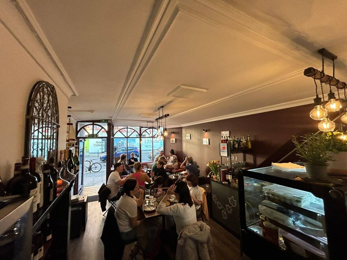 Successful cafe/wine bar/restaurant
