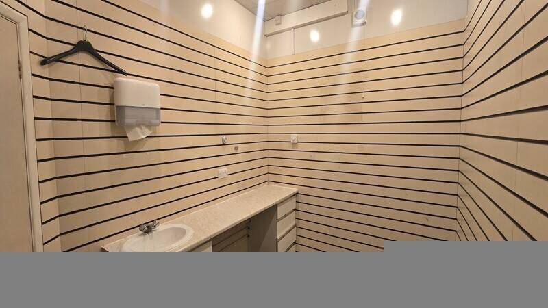 Retail Shop To Let