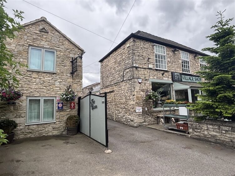 House For Sale in Leeds