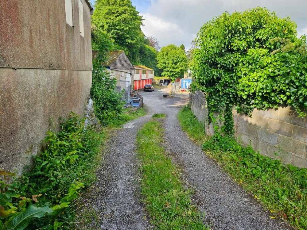 A Great Opportunity to Aquire a Substantial Storage Site in Brixham Photo 3
