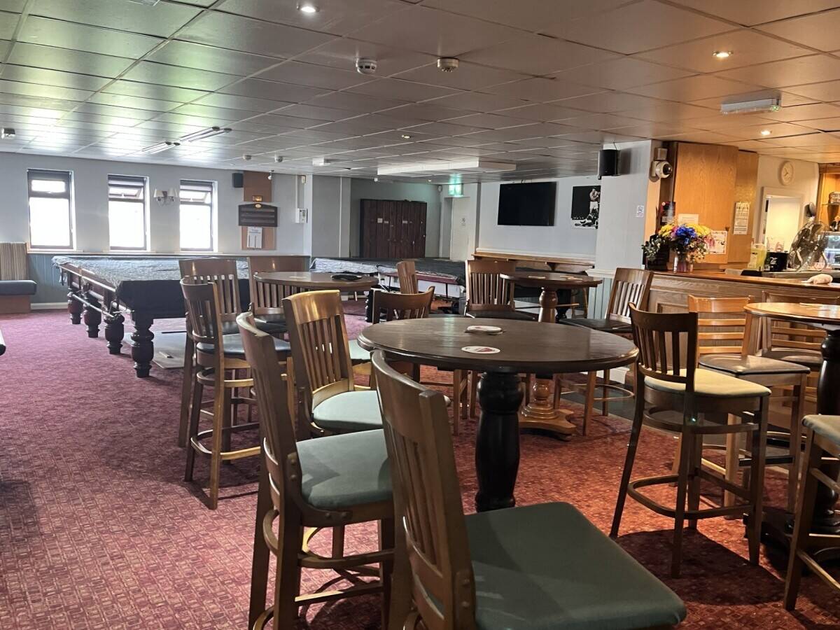 Hugely popular sports bar and social club based in South Yorkshire. Photo 3