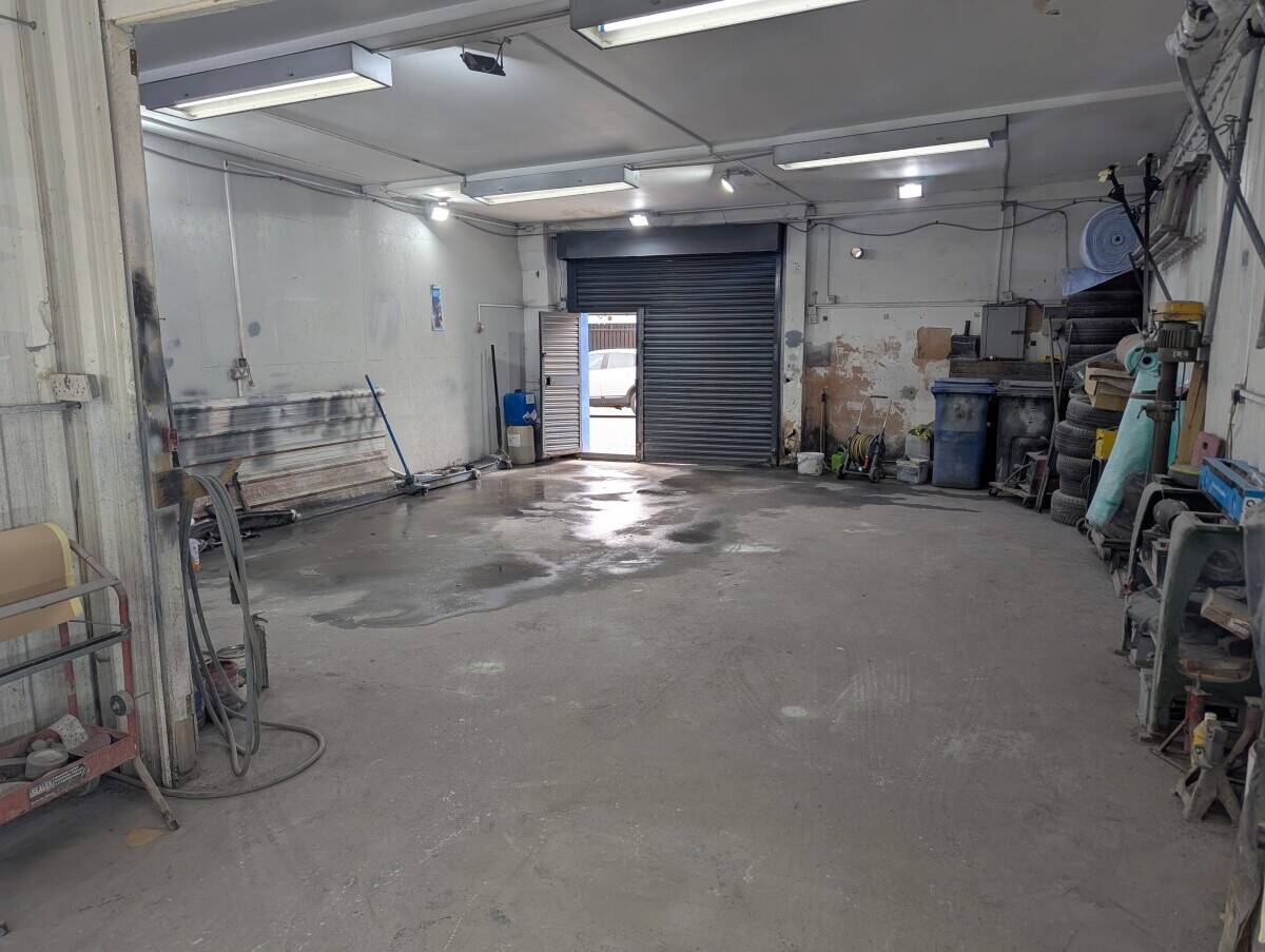Car Body Repair Garage for sale London SE13 Photo 3