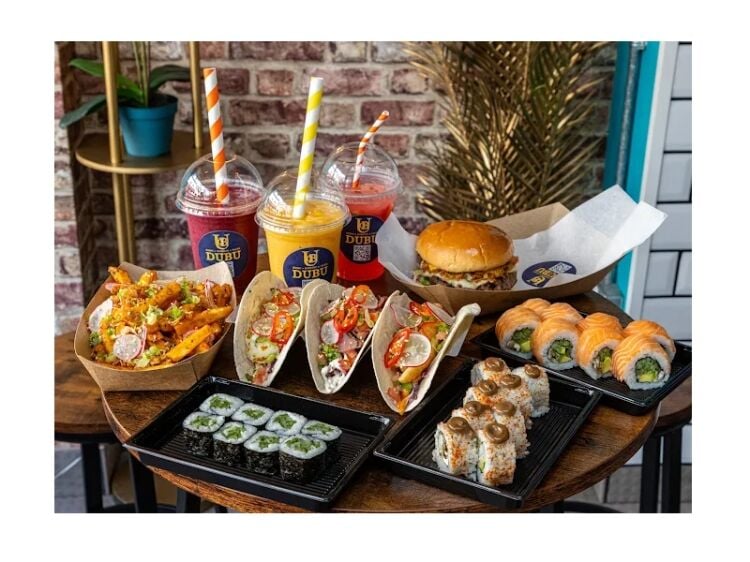 Street Food-Inspired Takeaway with Top Ratings – Turnkey Business by the Sea Photo 3