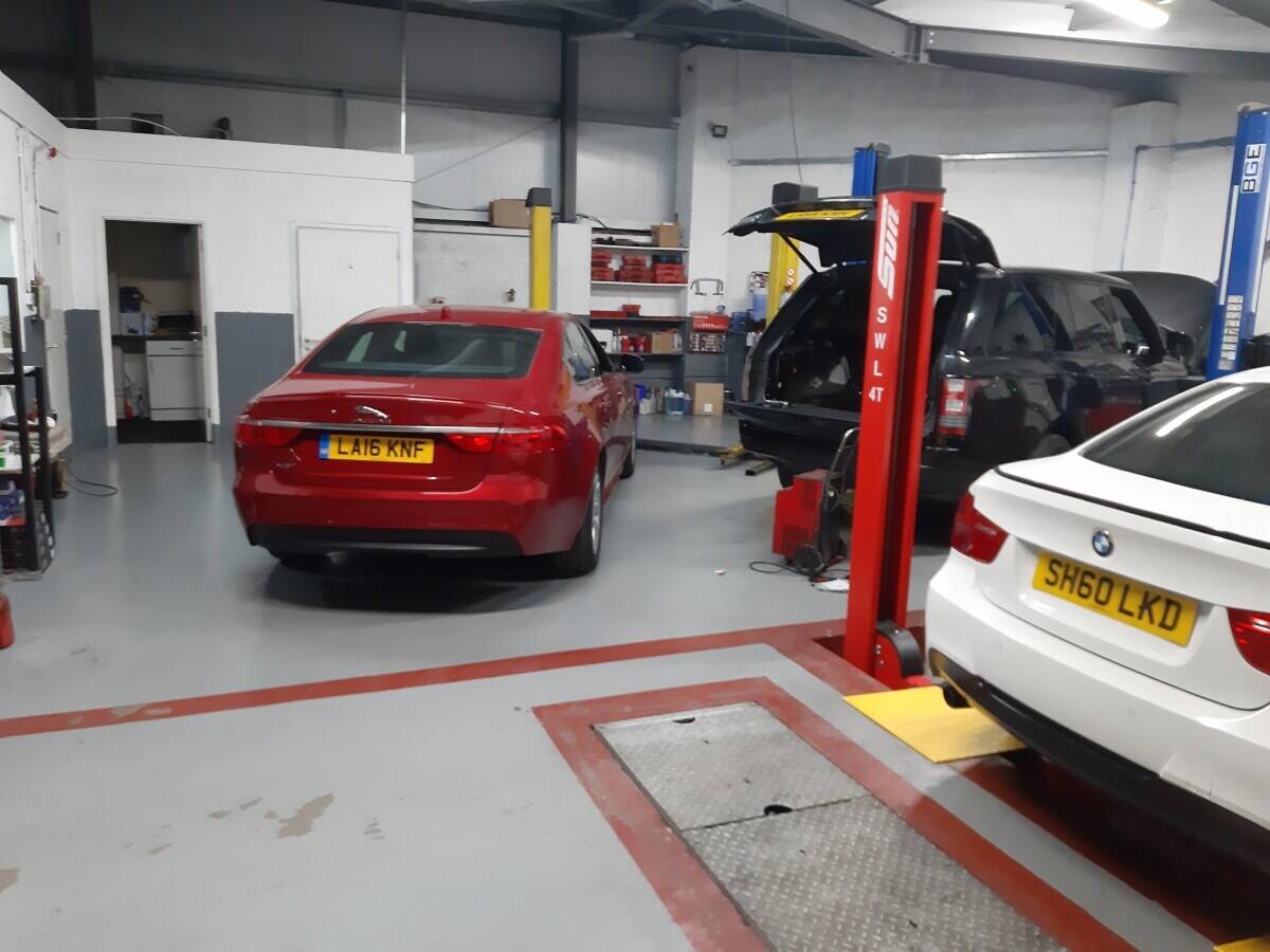 Car garage and MOT Station 
