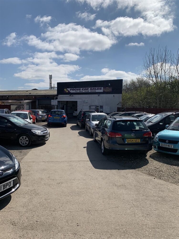 USED AUTO SALES & VEHICLE REPAIRS CENTRE IN NUNEATON Photo 3