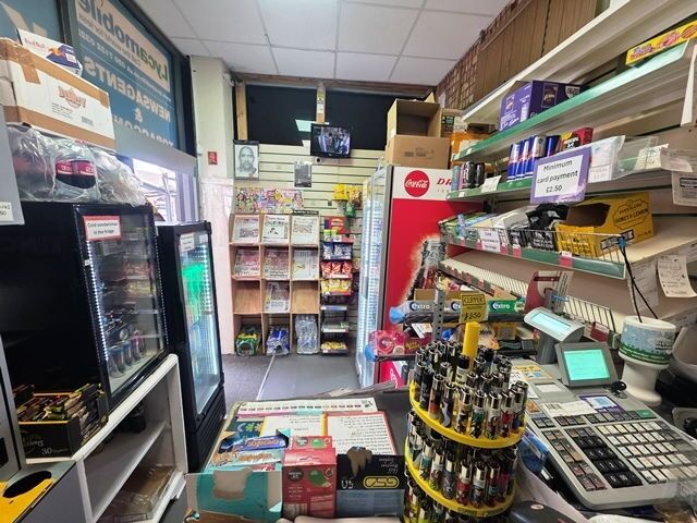 Kiosk selling Counter News, Confectionery, Tobacco, Vapes, Sandwiches, Teas & Coffees for Sale Photo 3