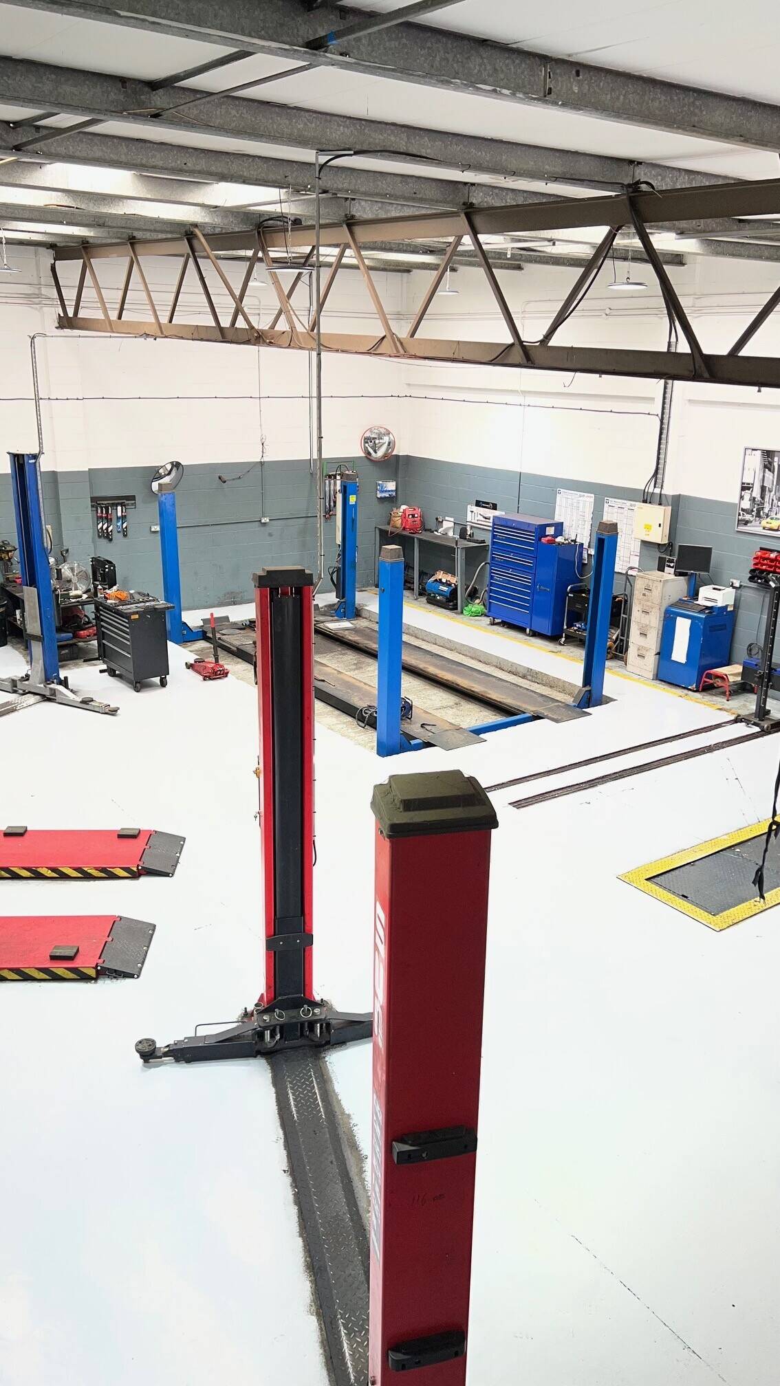 Established MOT Centre and Repair Garage In Swindon