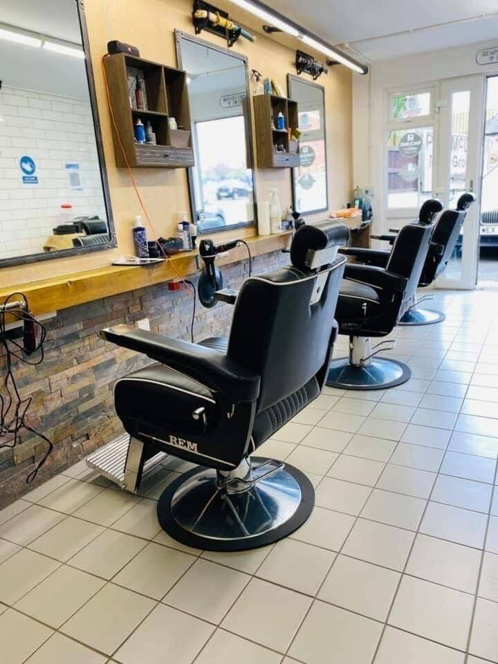 Barber shop for sale Trent Vale Photo 4