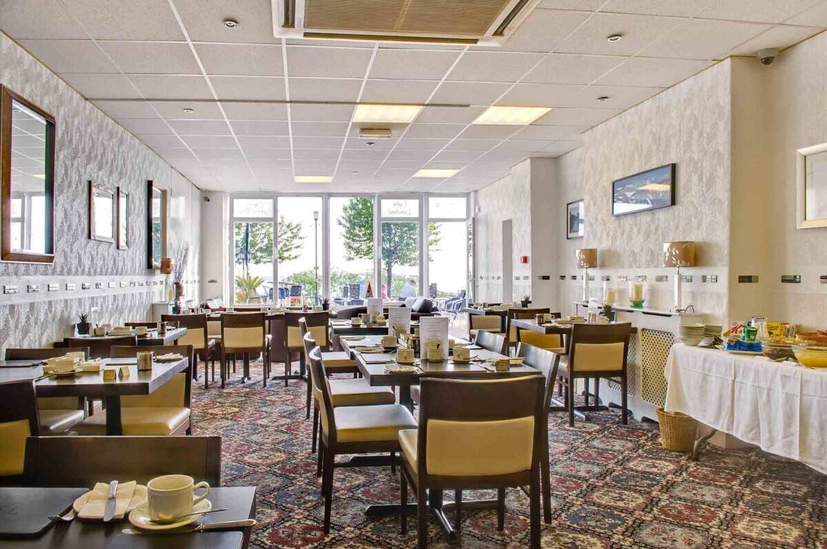 A Small Hotel with one of the best views in Torquay Photo 3