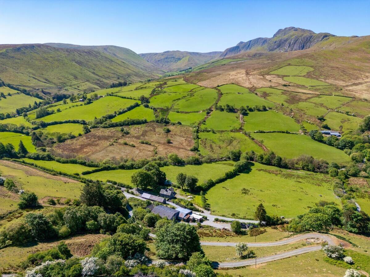 Holiday Let & Bed and Breakfast 