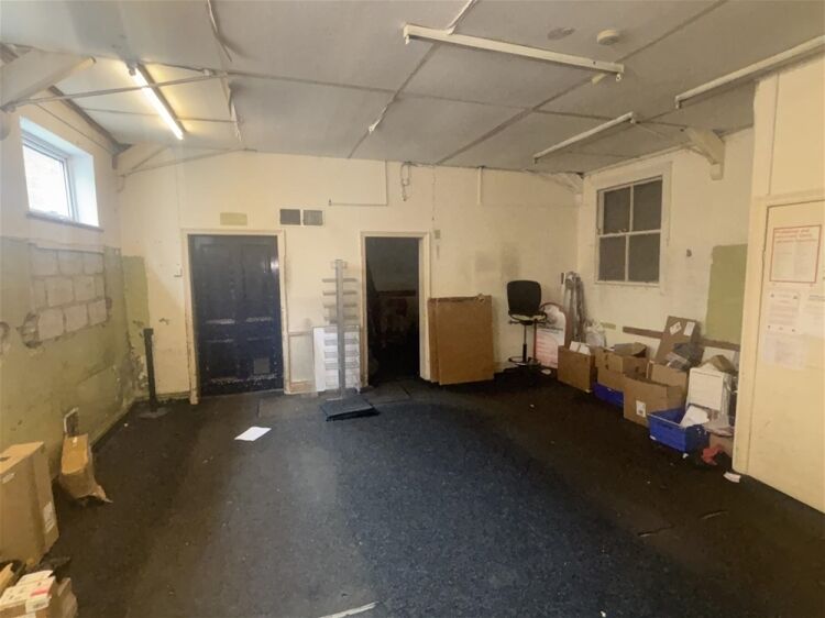Off License & Convenience For Sale in York