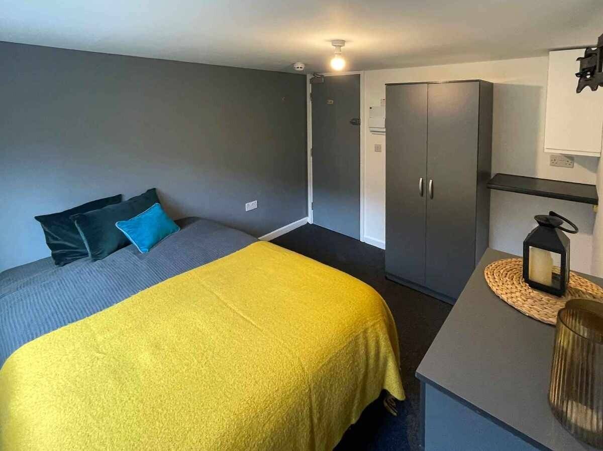Exceptional Turnkey HMO Investment Opportunity in Torquay Photo 3
