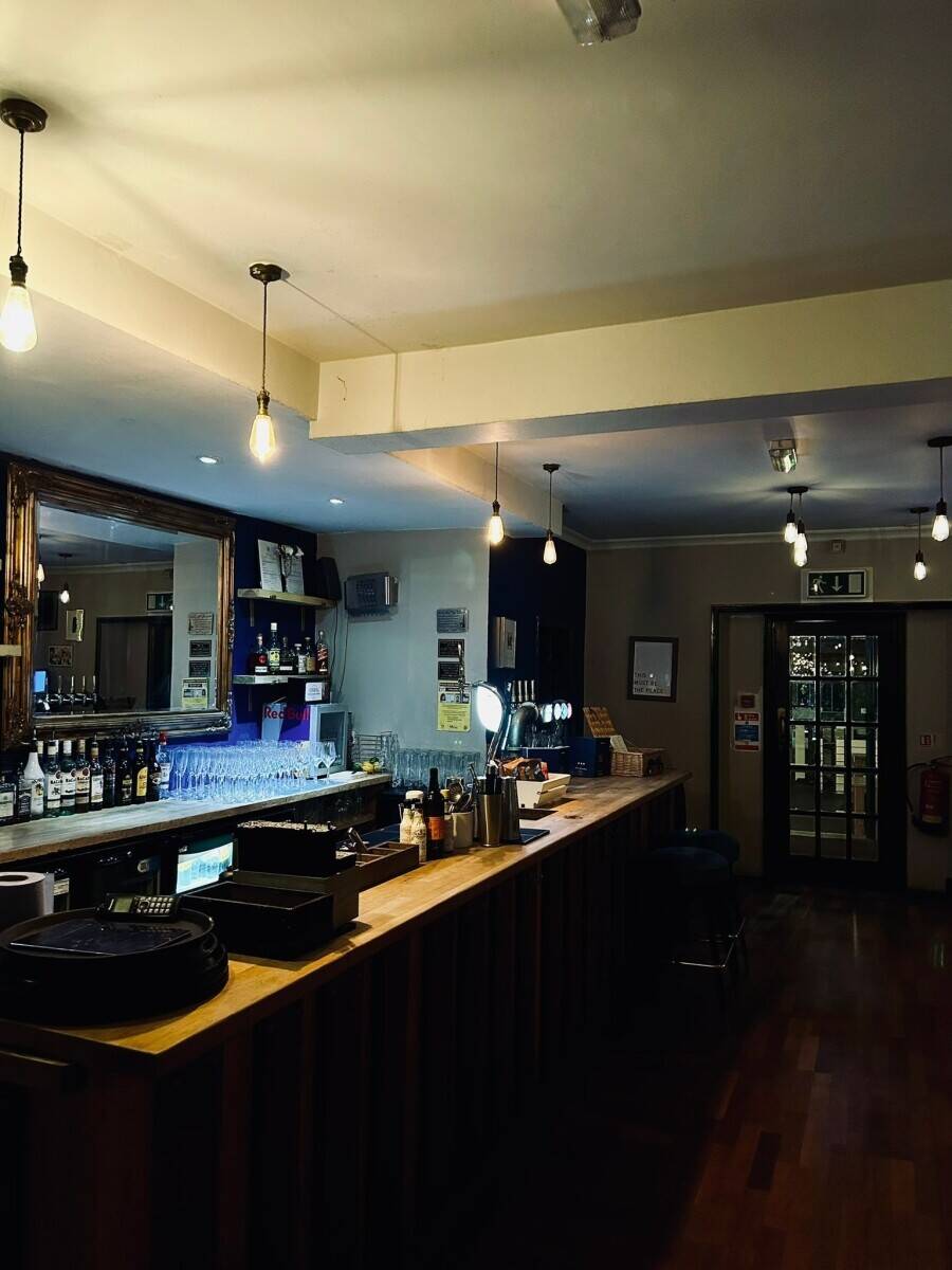 Restaurant in Bristol, great location, indoor & outdoor trading options. Assignment of lease for sale Photo 3