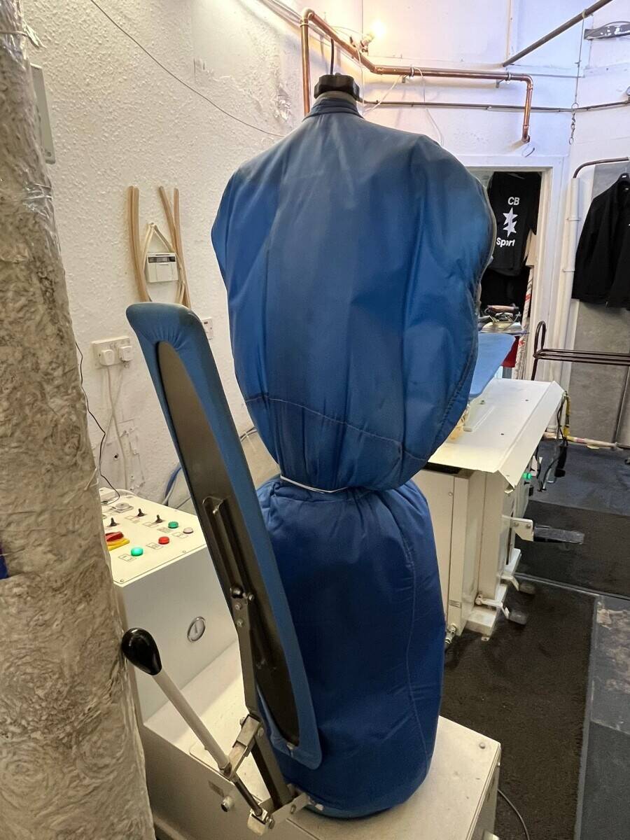 Launderette, ironing & cleaning business in Glasgow WestEnd Photo 3