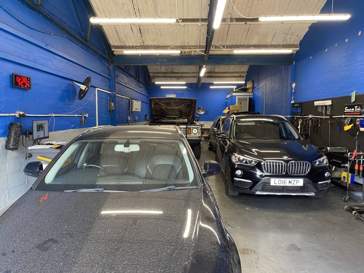 MOT station & Car Service Centre for sale