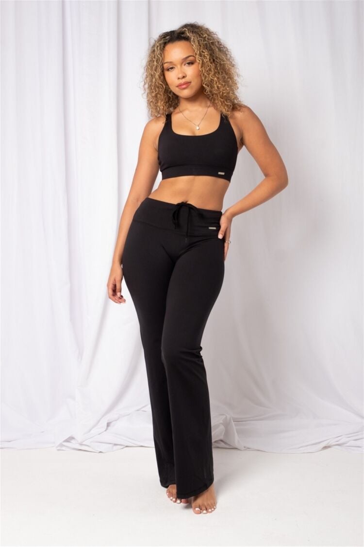 WOMEN’S ACTIVEWEAR BRAND Photo 3