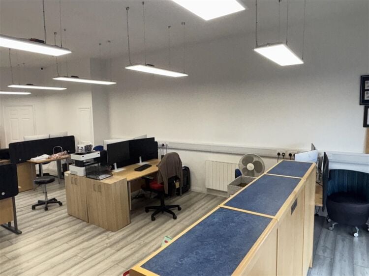 Vacant Unit For Sale in Leeds