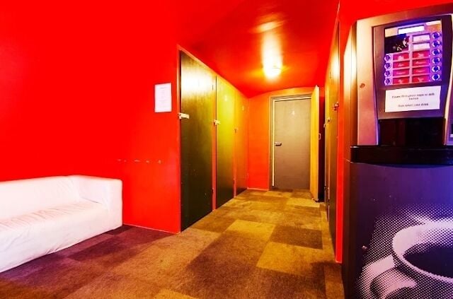 Music Rehearsal Studios 5 Rooms for Sale