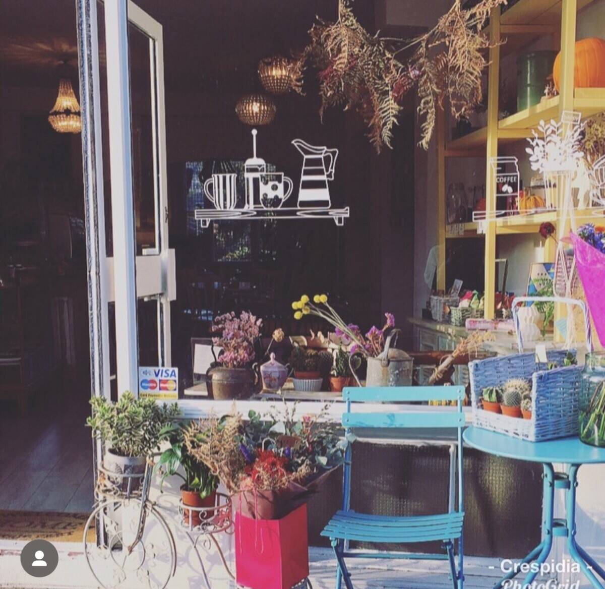 Vintage vibes caf&eacute; and cakes for sale Photo 3