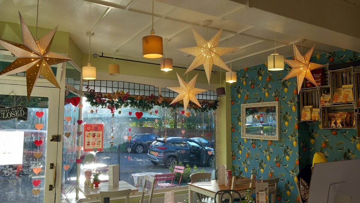 Deli caf&egrave;/restaurant for sale in Banstead