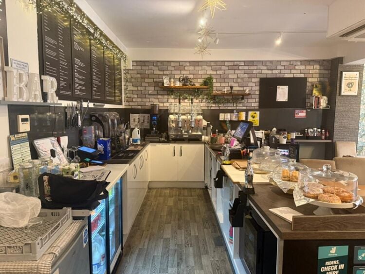 Thriving Southsea Café with Loyal Following & Strong Online Presence