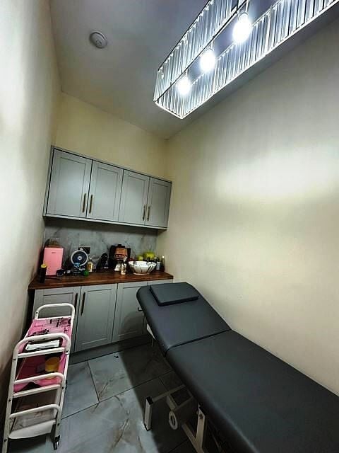 Aesthetics Clinic for Sale Photo 3