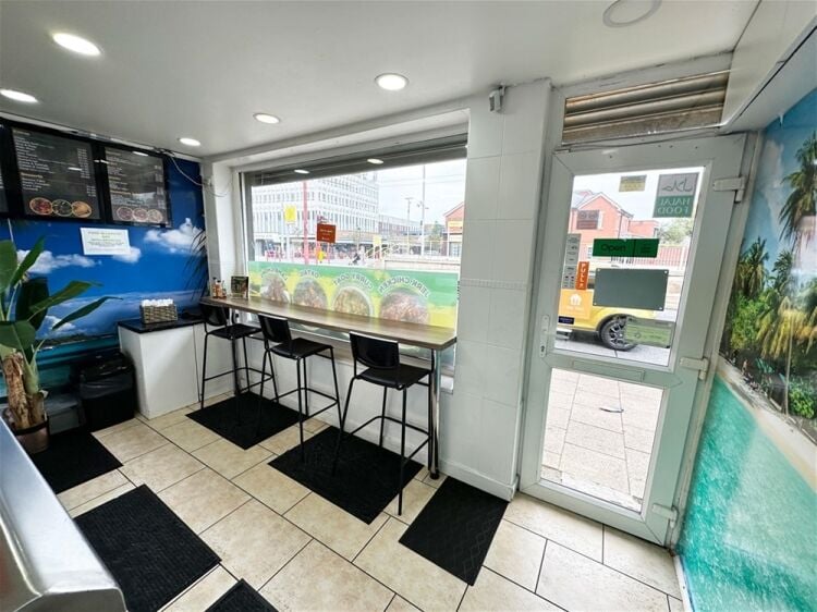 Hot Food Takeaway in Droylsden Photo 3