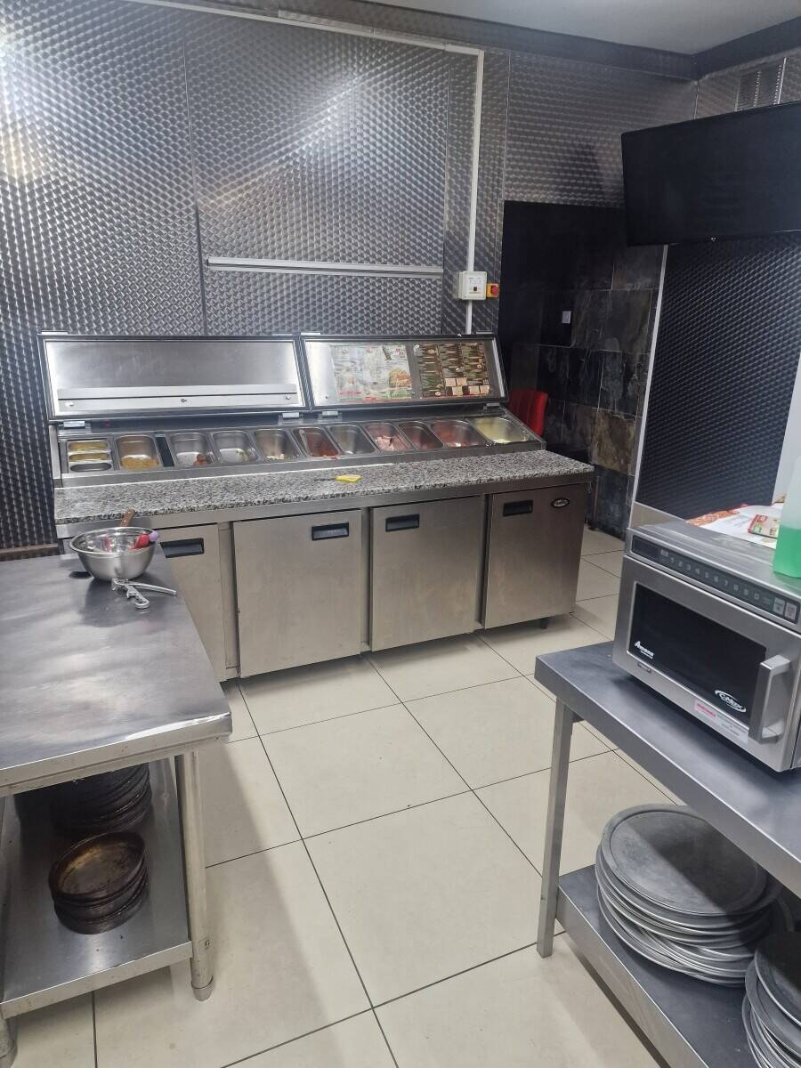 Established Pizza Italian Takeaway Business for sale in Burnley Lancashire.

 Photo 3