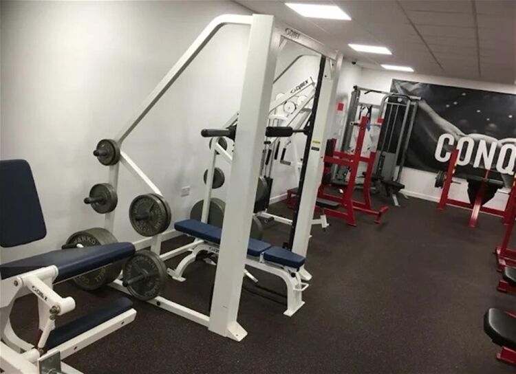 INDEPENDENT COMMUNITY GYM