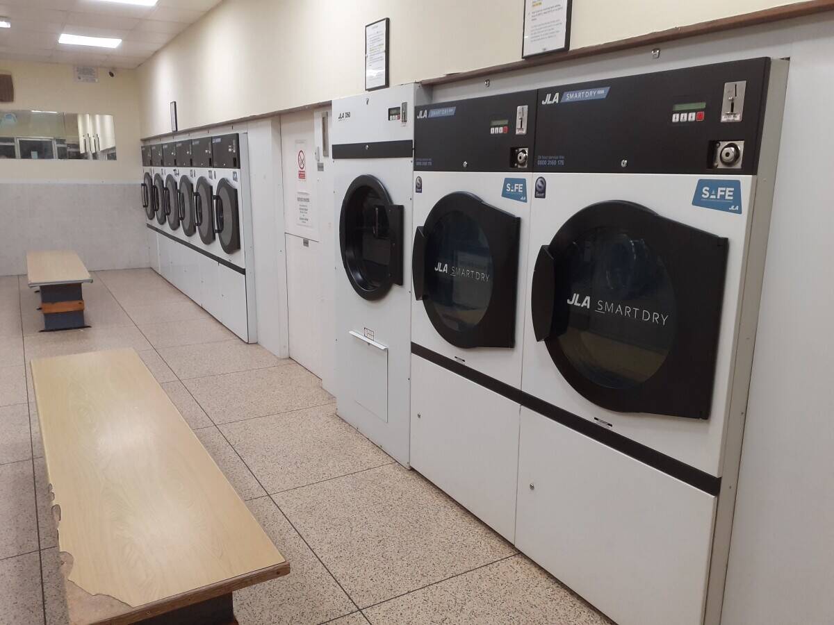 Established Launderette in West moors, Dorset Photo 3