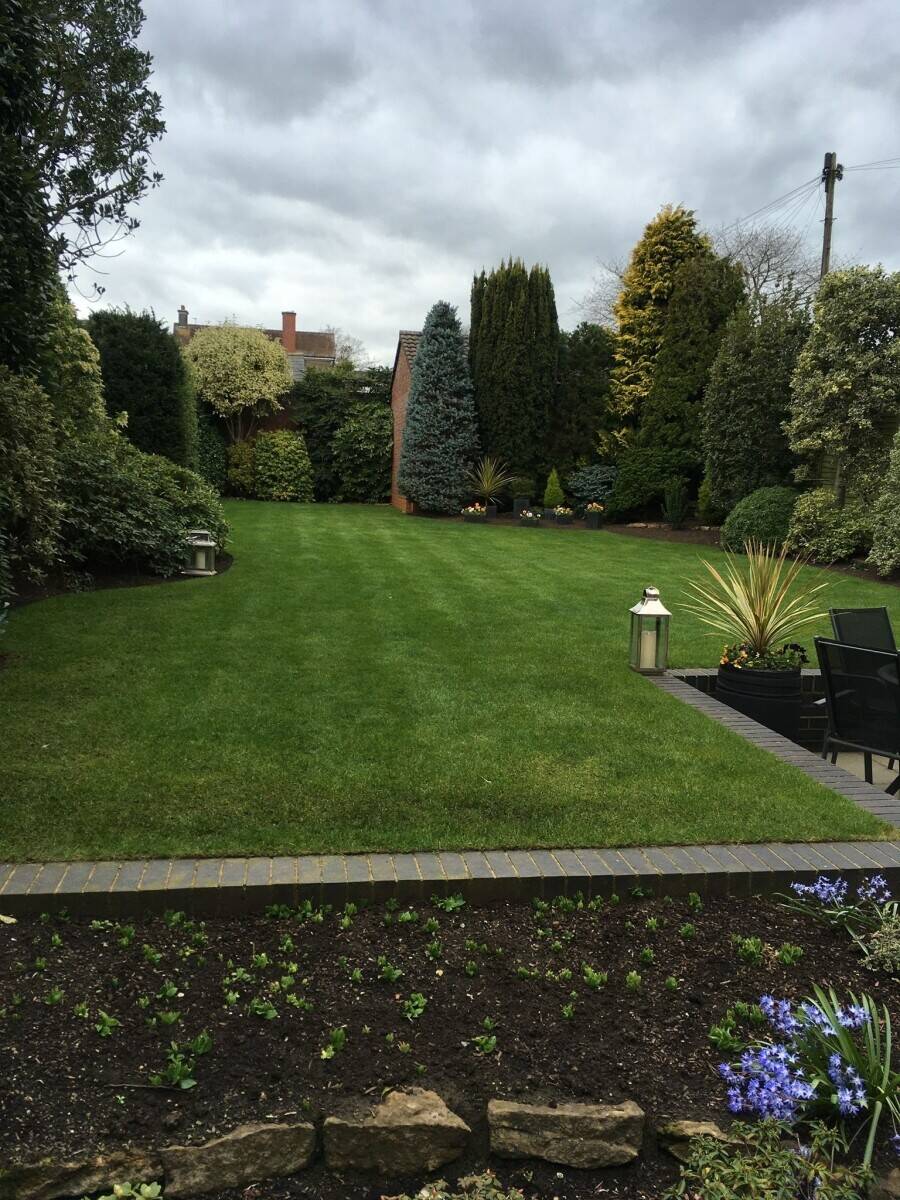 CONFIDENTIAL SALE POPULAR AND PROFITABLE, LAWNCARE BUSINESS NORTHANTS COVERING NORTHAMPTONSHIRE Photo 3