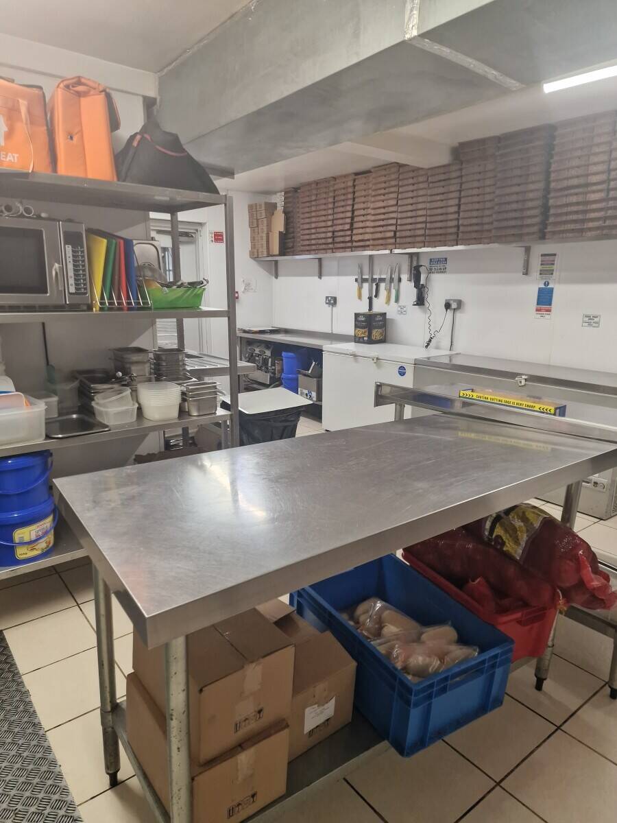 Pizza takeaway for sale in cheshire  Photo 3