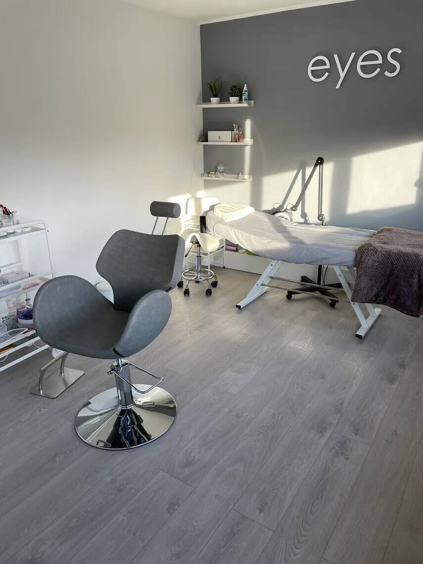 Nail & Beauty Salon in Crossgates, Leeds Photo 3
