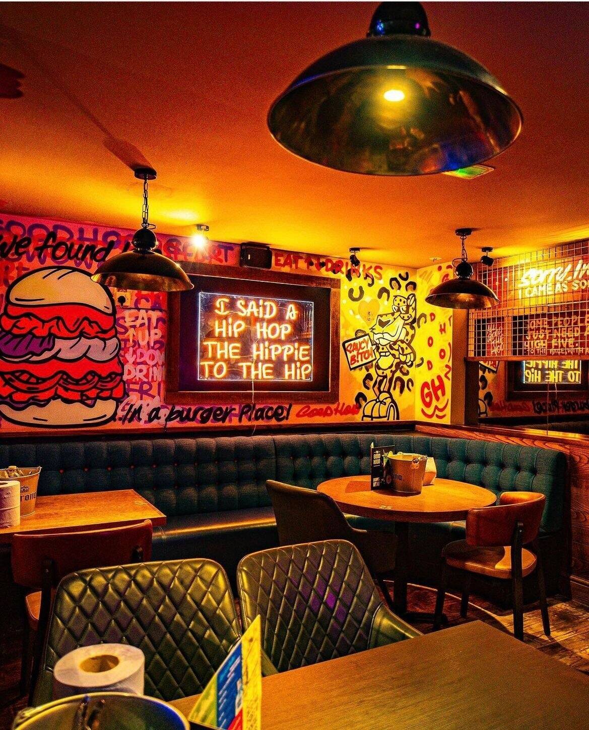 Restaurant & bar for sale in Southport prime location