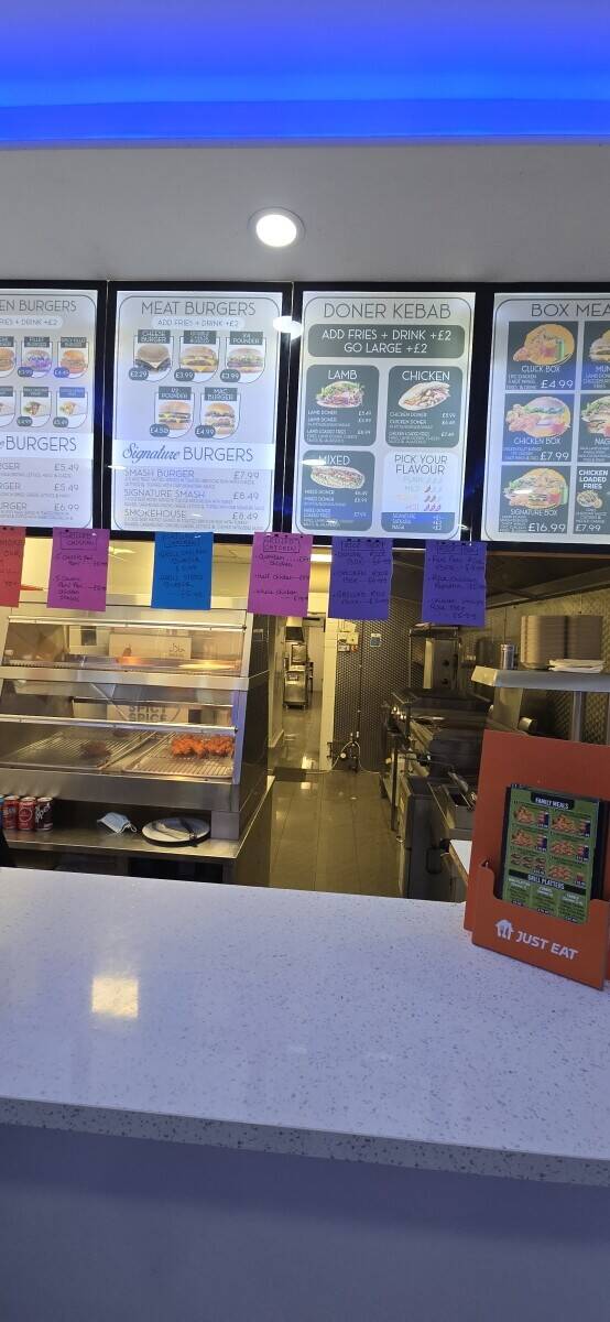 Fried chicken takeaway business, Lewisham London Photo 3