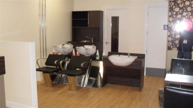 JOINERY SPECIALIST WITH ON-SITE WORKSHOP