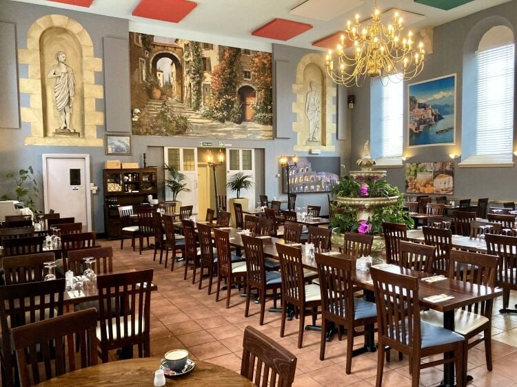 LICENSED RESTAURANT, BAR, & FUNCTION VENUE Photo 3