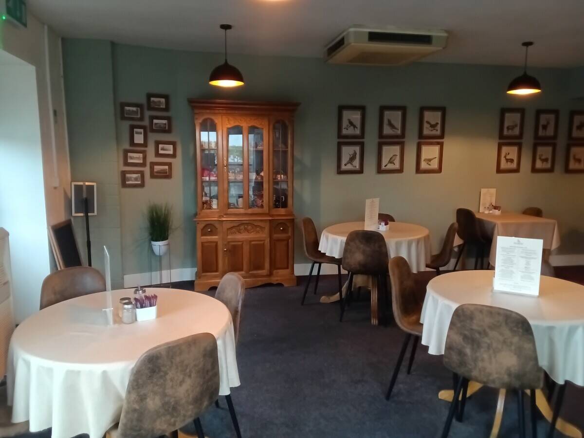 Leasehold Café Bistro Hot & Cold Food Coffee Desserts Takeaway Business Milnthorpe Cumbria For Sale