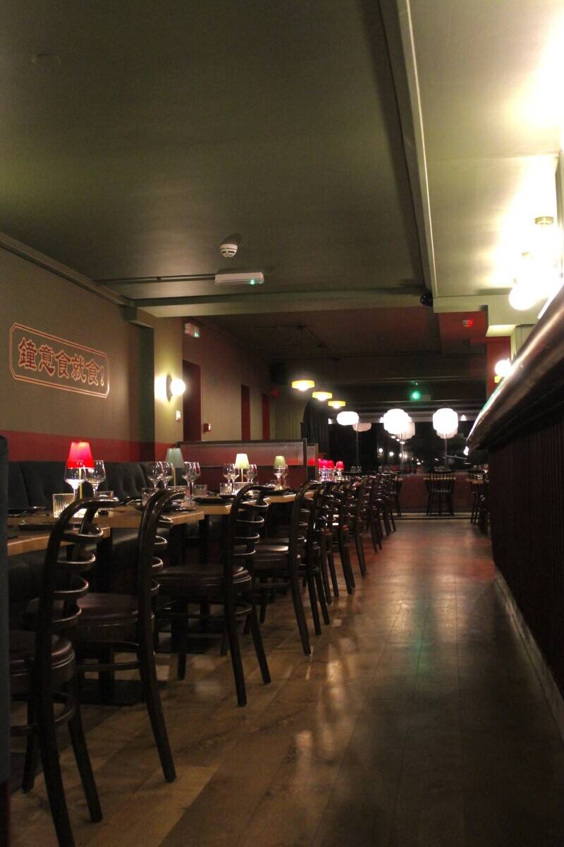 Refurbished Restaurant, ready for any concept. A3 with 2am Alcohol license Photo 3