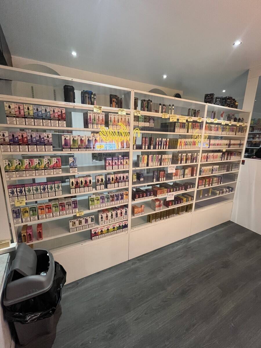 Vape shop in hockley for sale Photo 3