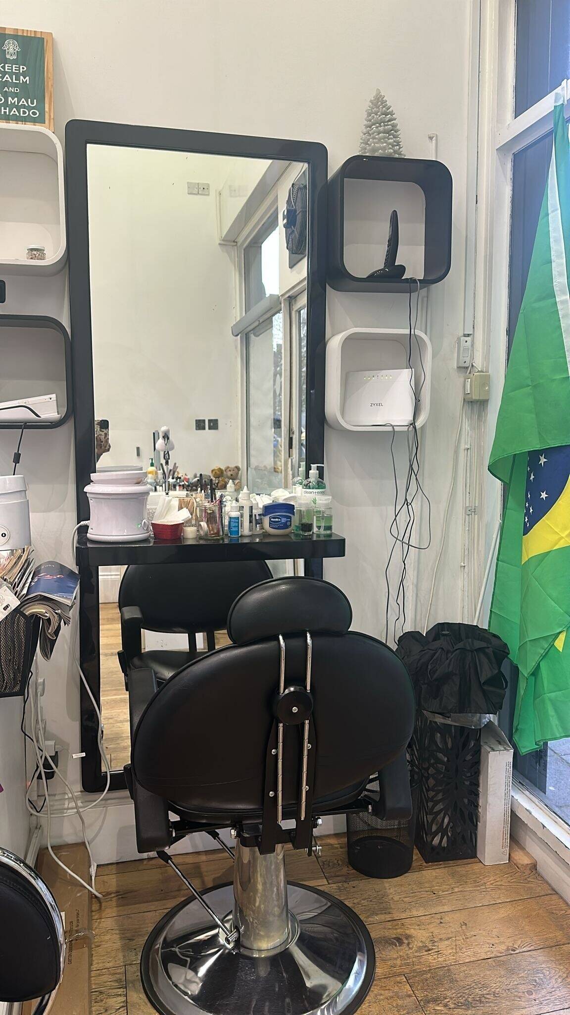 Beauty Salon for Sale – Prime Location – Strong Weekly Turnover
