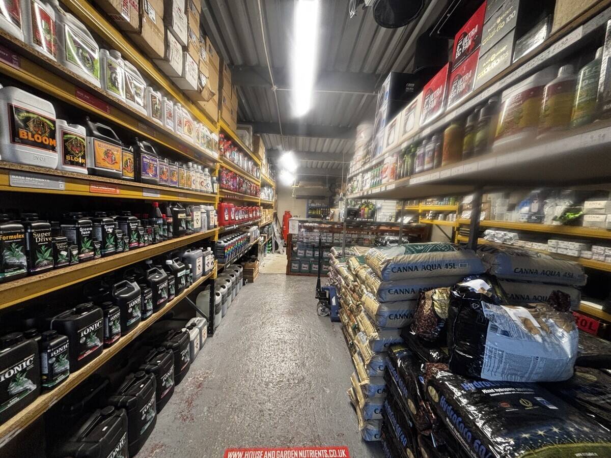 HYDROPONIC SHOP FOR SALE IN NEWCASTLE UPON TYNE