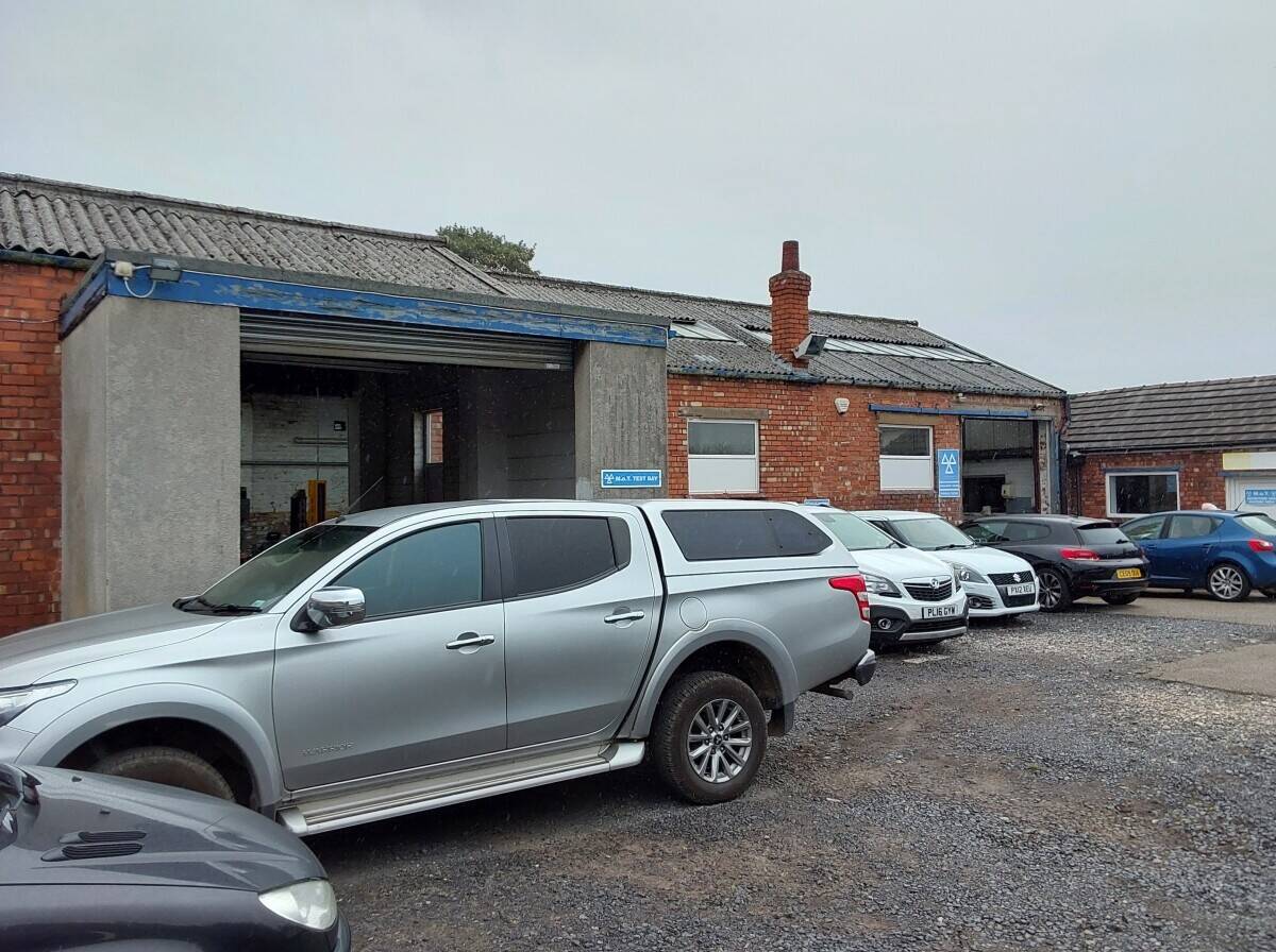 Freehold MOT Garage Services Specialist Vehicle Repairs Maintenance Business Southport For Sale Photo 3